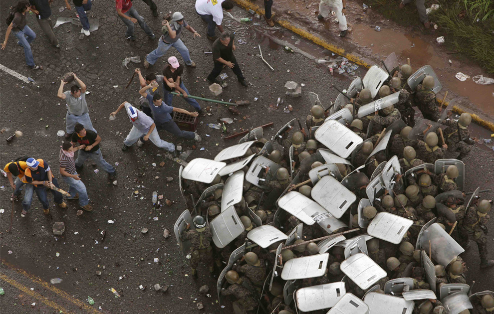 Фотография: Государственный переворот в Гондурасе №2 - BigPicture.ru