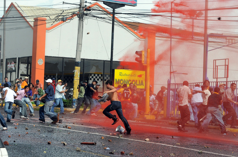 Фотография: Государственный переворот в Гондурасе №11 - BigPicture.ru