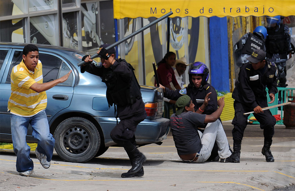 Фотография: Государственный переворот в Гондурасе №22 - BigPicture.ru