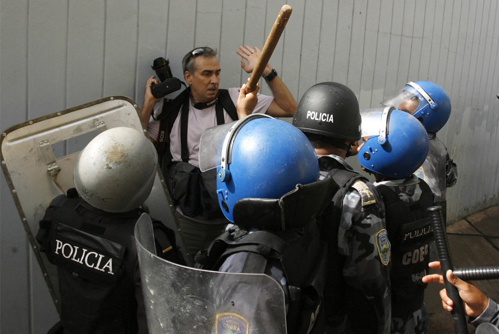 Фотография: Государственный переворот в Гондурасе №23 - BigPicture.ru