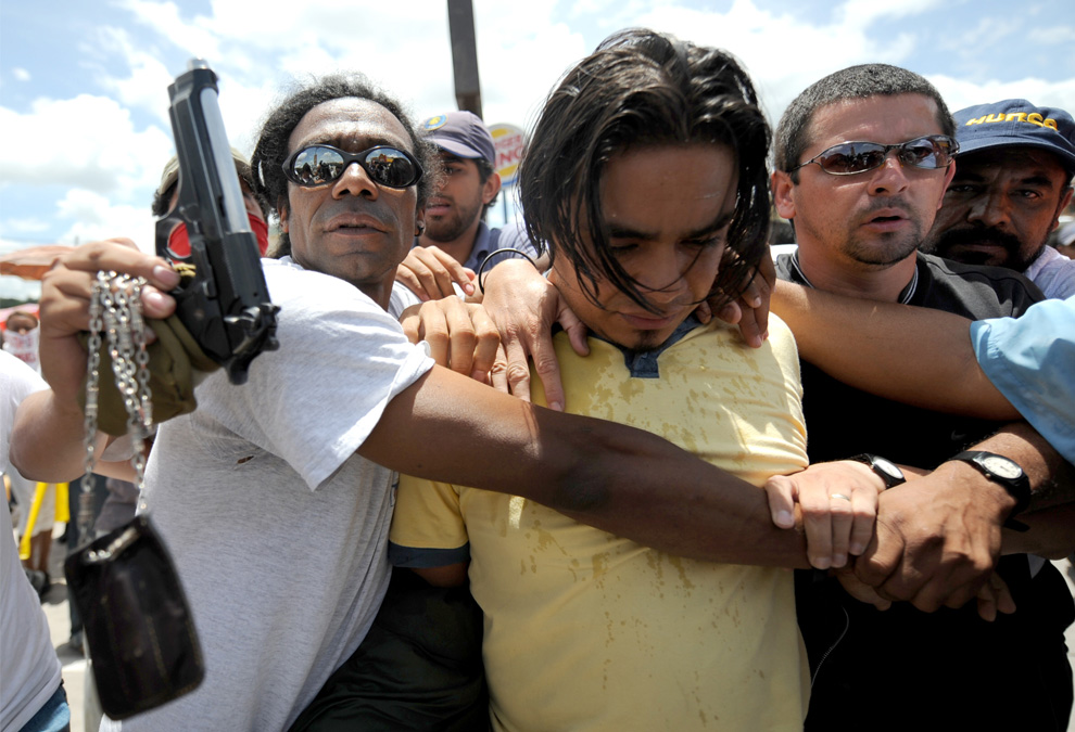 Фотография: Государственный переворот в Гондурасе №32 - BigPicture.ru