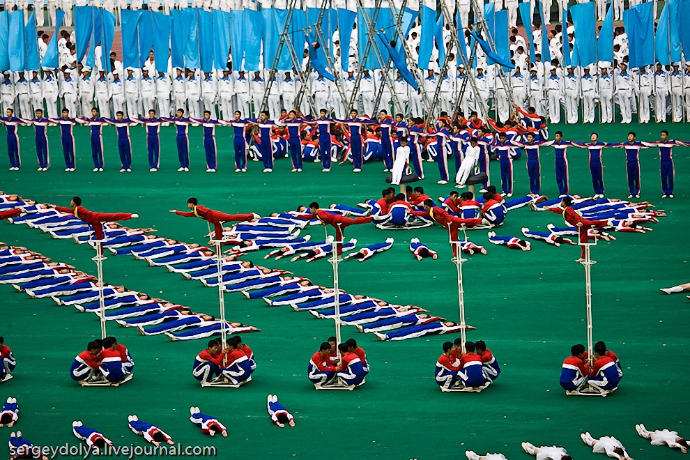 Фотография: Грандиозное шоу гимнастов в Северной Корее №24 - BigPicture.ru