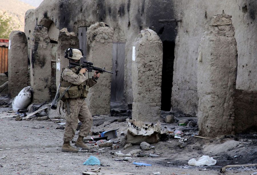 Фотография: Смерть морпеха в Афганистане №3 - BigPicture.ru