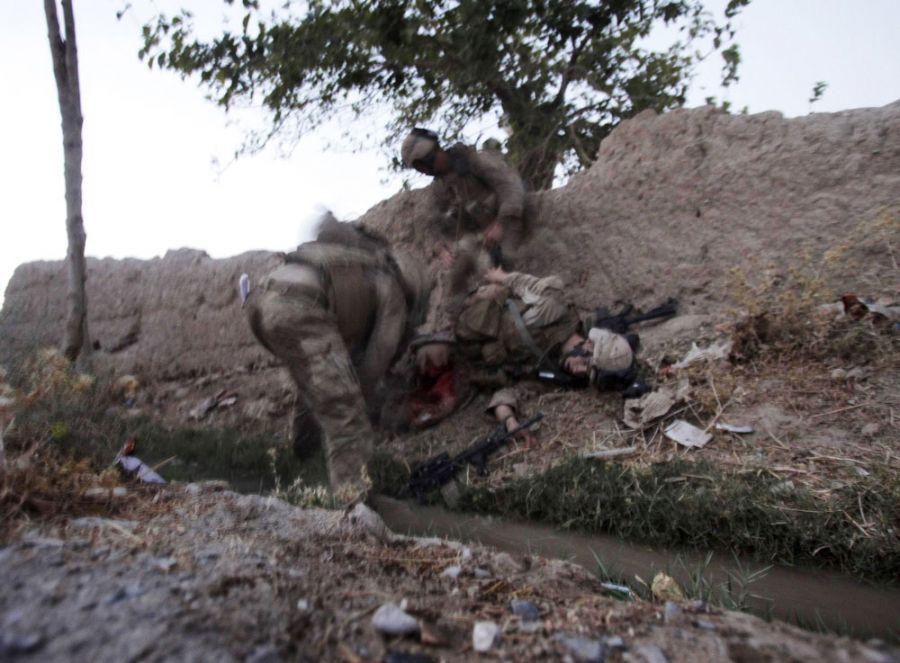 Фотография: Смерть морпеха в Афганистане №4 - BigPicture.ru