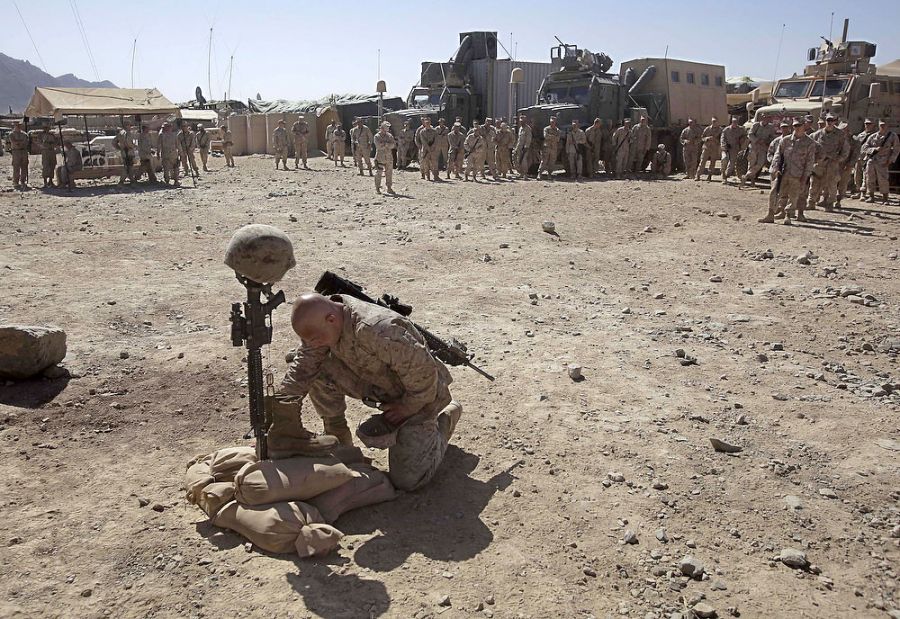 Фотография: Смерть морпеха в Афганистане №11 - BigPicture.ru