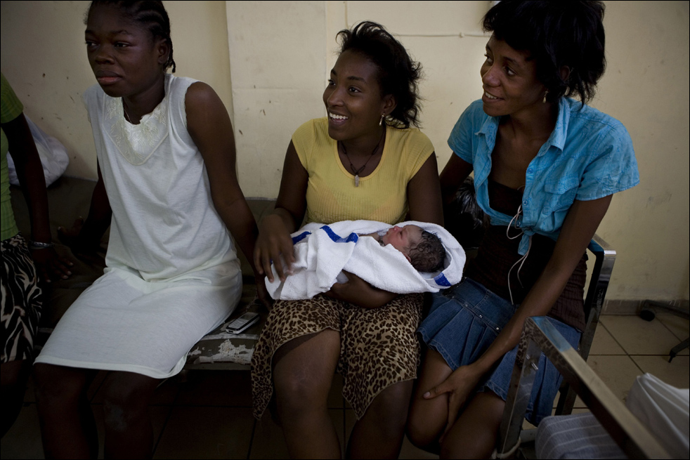 Фотография: Родильное отделение на Гаити №17 - BigPicture.ru