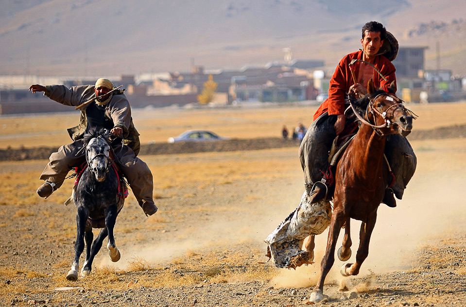 Фотография: Козлодрание - афганский народный спорт №4 - BigPicture.ru