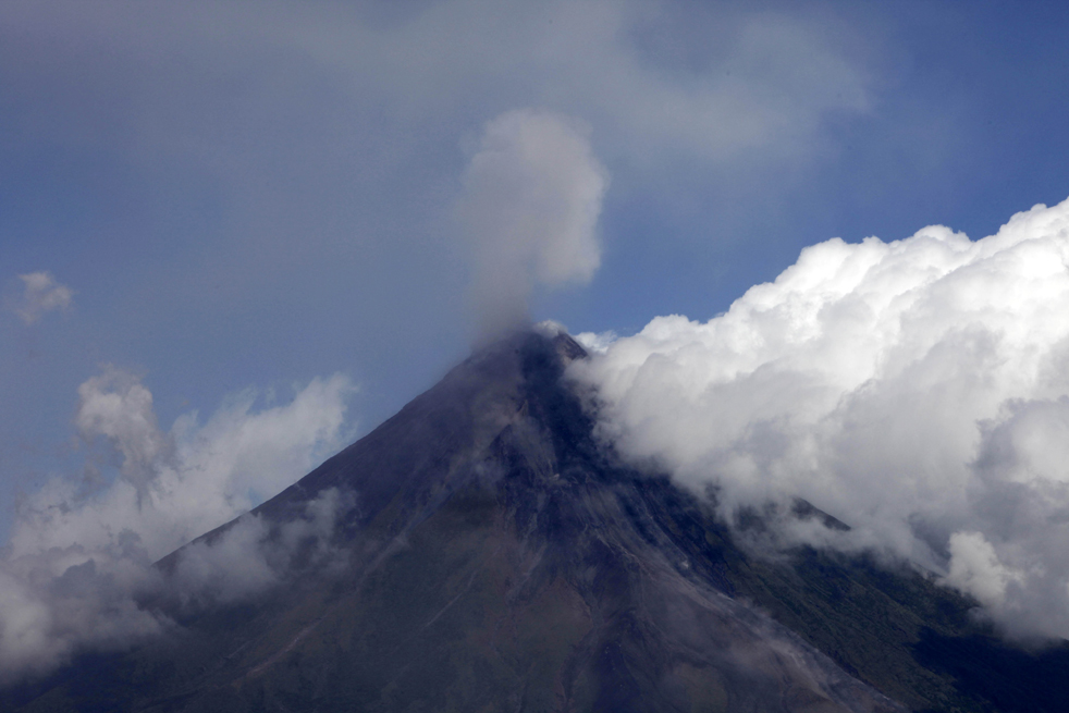 Фотография: Извержение вулкана Майон №20 - BigPicture.ru