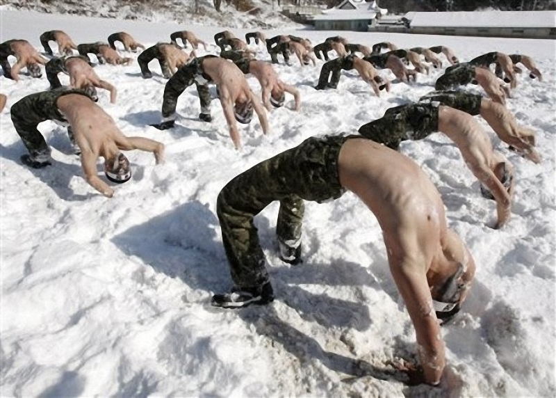 Фотография: Ежегодные зимние военные учения в Южной Корее №13 - BigPicture.ru