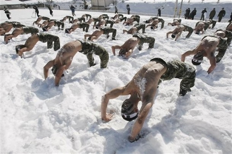 Фотография: Ежегодные зимние военные учения в Южной Корее №14 - BigPicture.ru