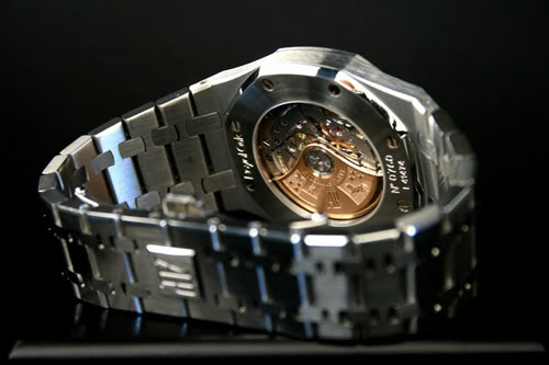 Фотография: Рестайлинг модели наручных часов Royal Oak 15300 №2 - BigPicture.ru