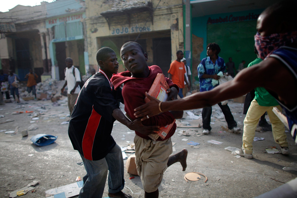 Фотография: Гаити - шесть дней спустя №5 - BigPicture.ru