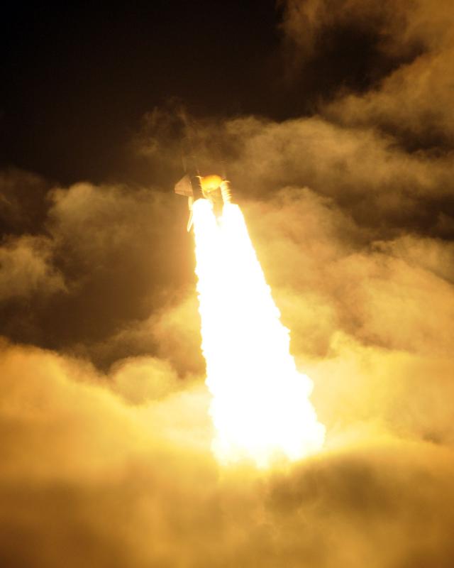 Фотография: Запуск шаттла Endeavour №5 - BigPicture.ru