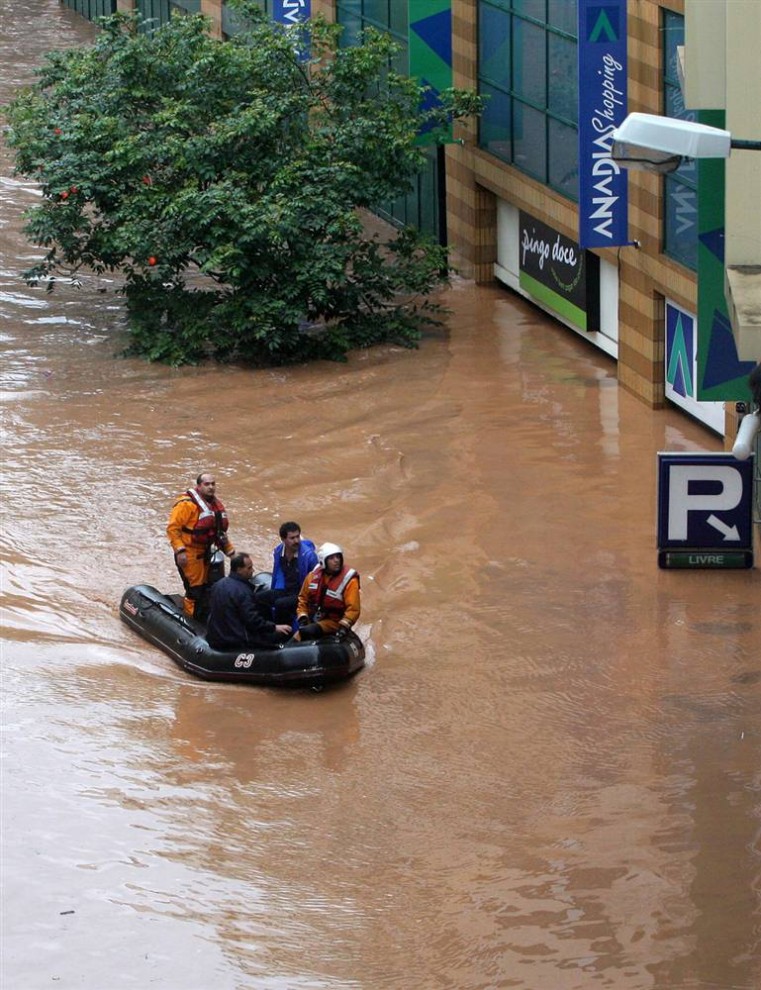 Фотография: Наводнение на Мадейре №12 - BigPicture.ru