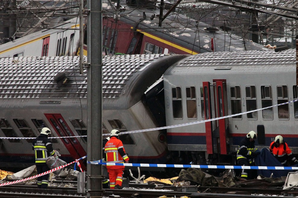 Фотография: Столкновение поездов в Бельгии №3 - BigPicture.ru