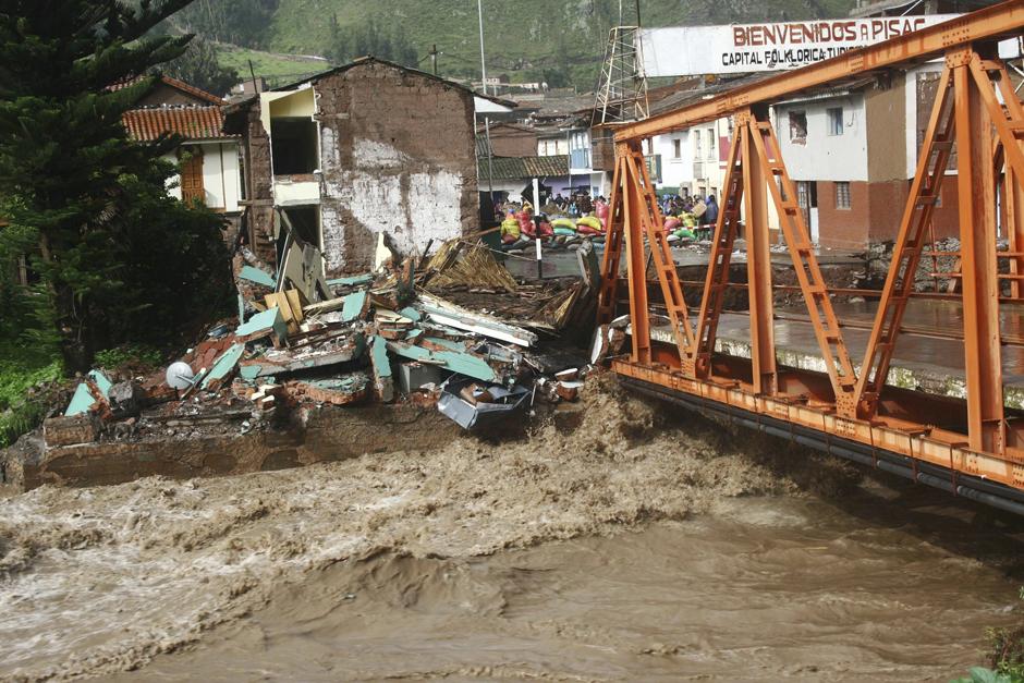Фотография: Сильнейшее наводнение в Перу №15 - BigPicture.ru