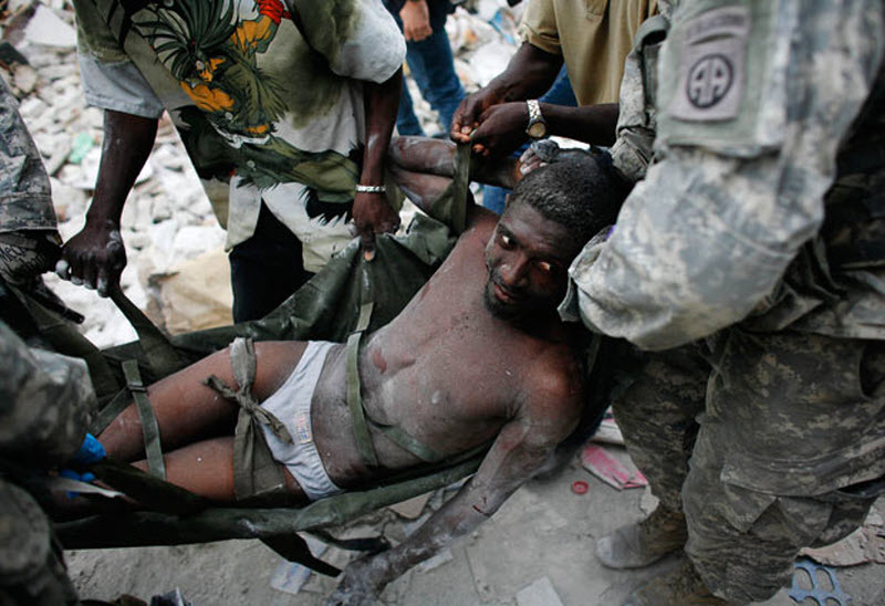 Фотография: Гаити: чудесные спасения №4 - BigPicture.ru