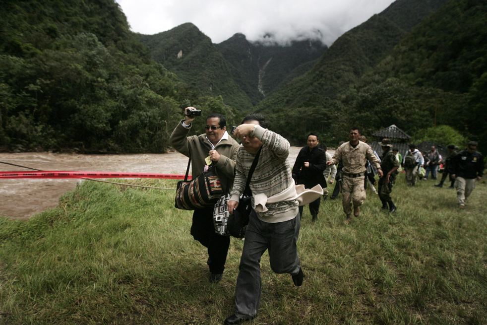 Фотография: Эвакуация туристов в Перу №16 - BigPicture.ru