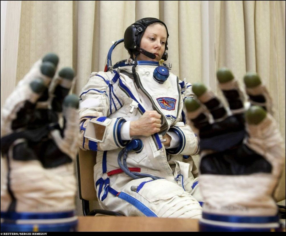 Фотография: Подготовка Союза  ТМА-18 и STS-131 Discovery №2 - BigPicture.ru
