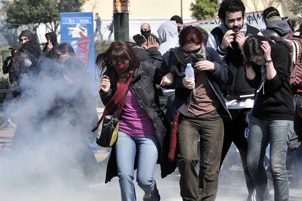 Фотография: В Греции продолжаются беспорядки №3 - BigPicture.ru