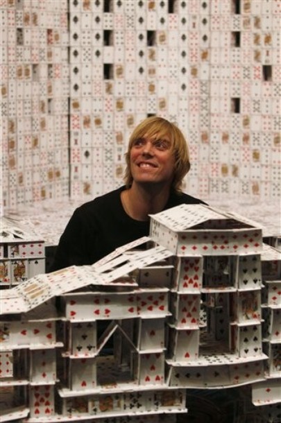 Фотография: Американец построил самый большой карточный дом №6 - BigPicture.ru