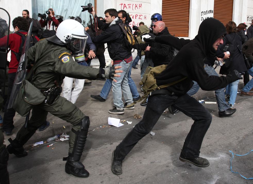 Фотография: Беспорядки в Греции №7 - BigPicture.ru