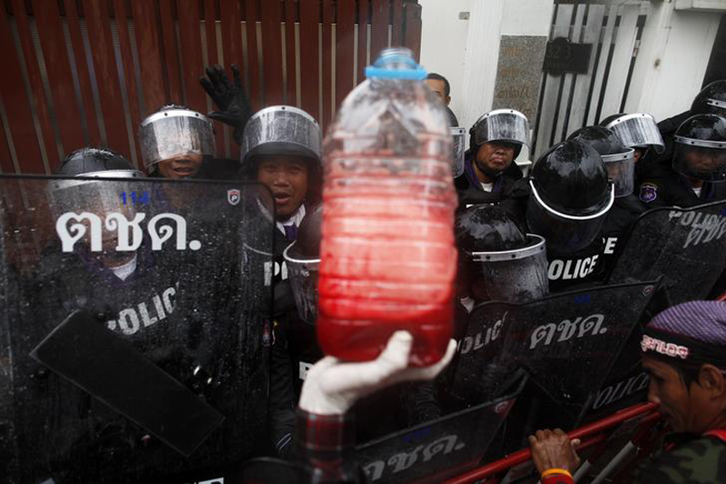Фотография: Кровавая акция протеста в Таиланде №12 - BigPicture.ru
