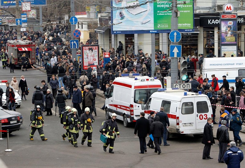 Взрыв в спб в метро фото