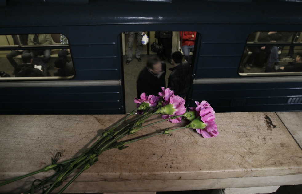 Фотография: День траура по погибшим в метро №8 - BigPicture.ru