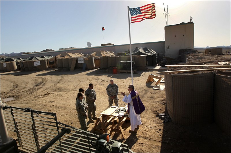Фотография: Армейские священники в Афганистане №1 - BigPicture.ru
