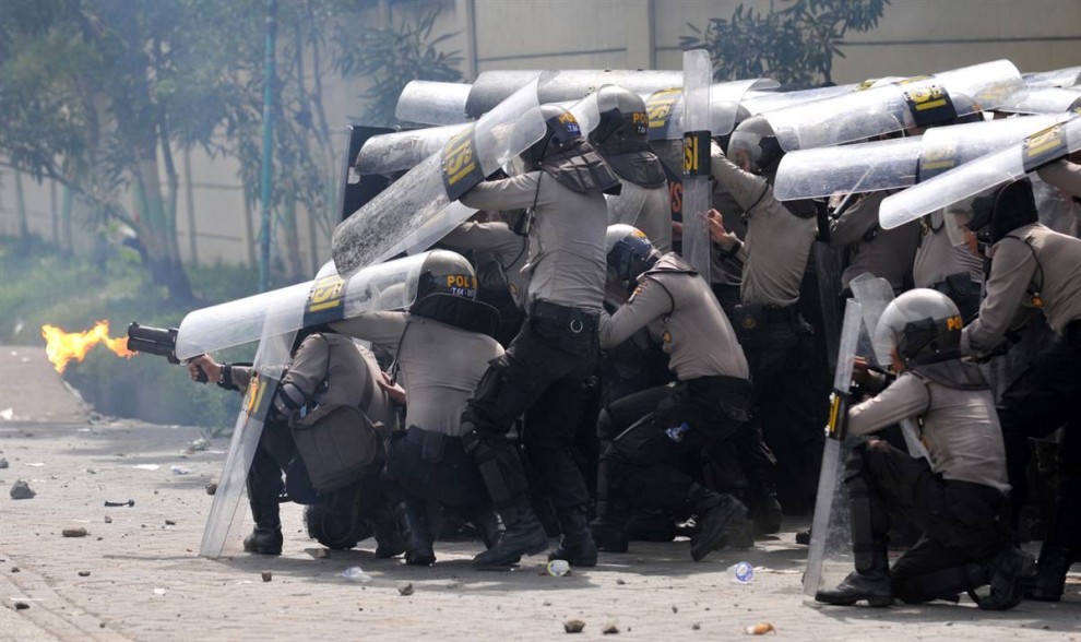 Фотография: Столкновения в Джакарте №3 - BigPicture.ru