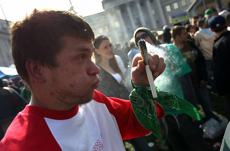 Фотография: Митинги в поддержку легализации марихуаны №19 - BigPicture.ru