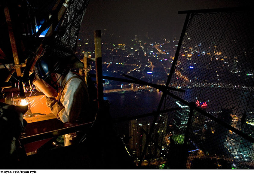 Фотография: Строительство Шанхайского всемирного финансового центра №15 - BigPicture.ru