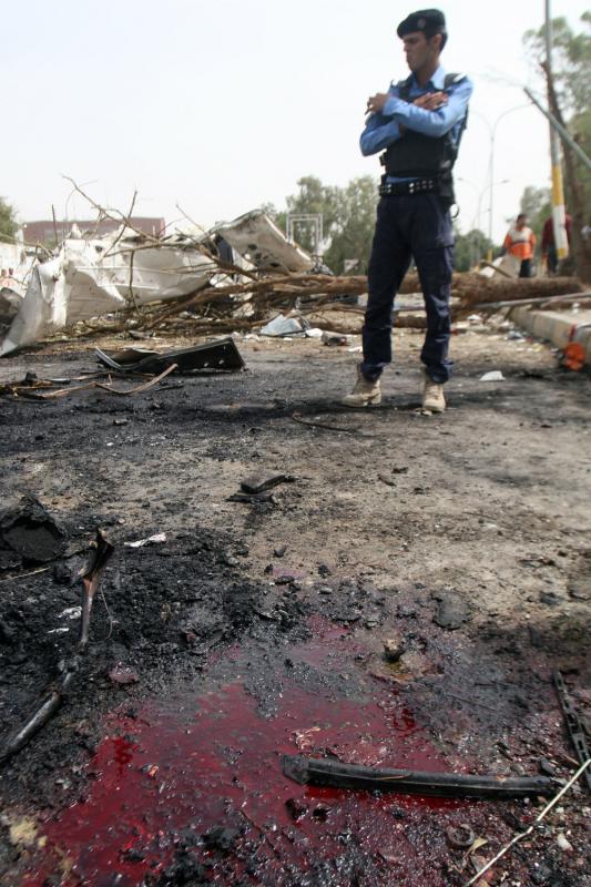 Фотография: Теракты возле посольств в Багдаде №8 - BigPicture.ru