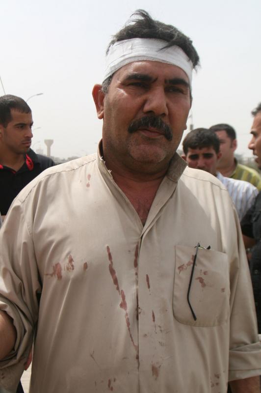 Фотография: Теракты возле посольств в Багдаде №9 - BigPicture.ru