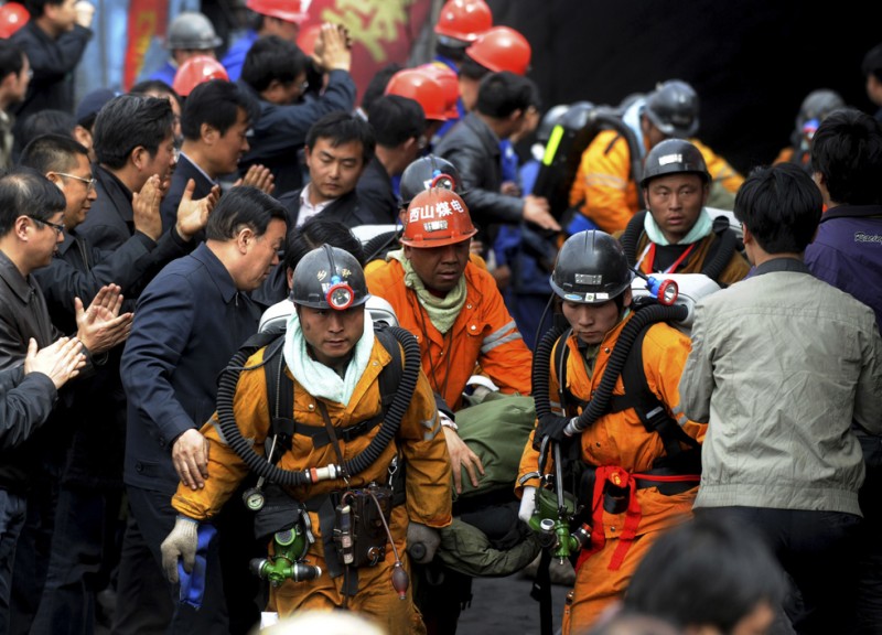 Спасение шахтеров в Китае