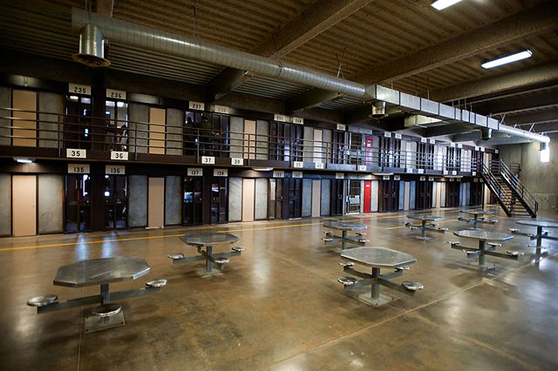 Фотография: Тюрьма в Калифорнии: отделение строгого режима №4 - BigPicture.ru