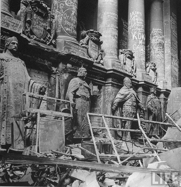 Фотография: Вспоминая историю: Берлин в конце войны №9 - BigPicture.ru
