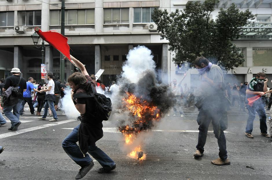 Фотография: Забастовки в Греции №11 - BigPicture.ru