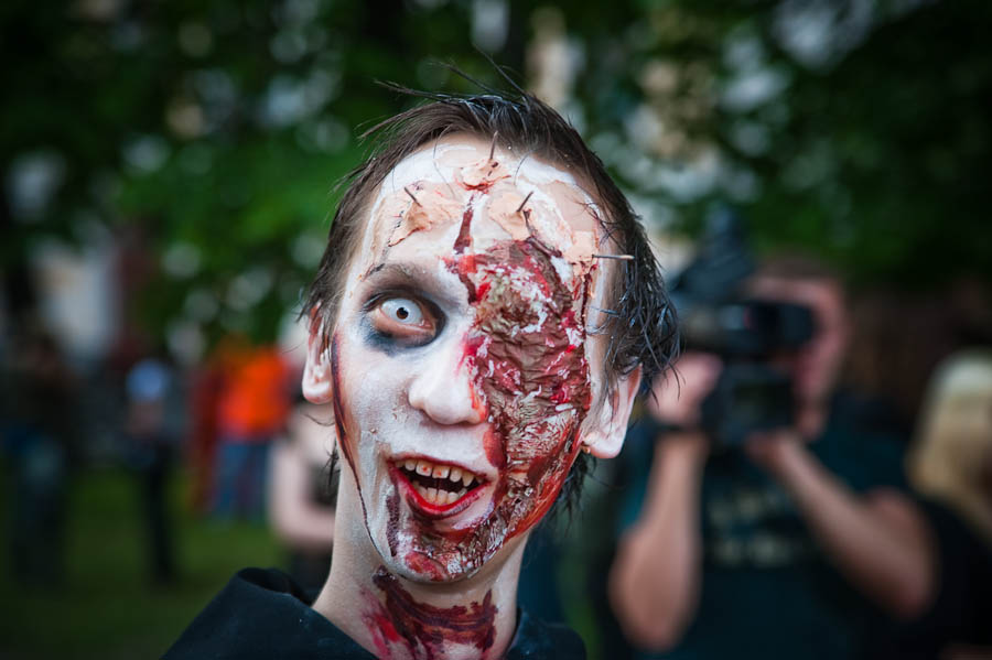 Фотография: Зомби парад в Москве №12 - BigPicture.ru