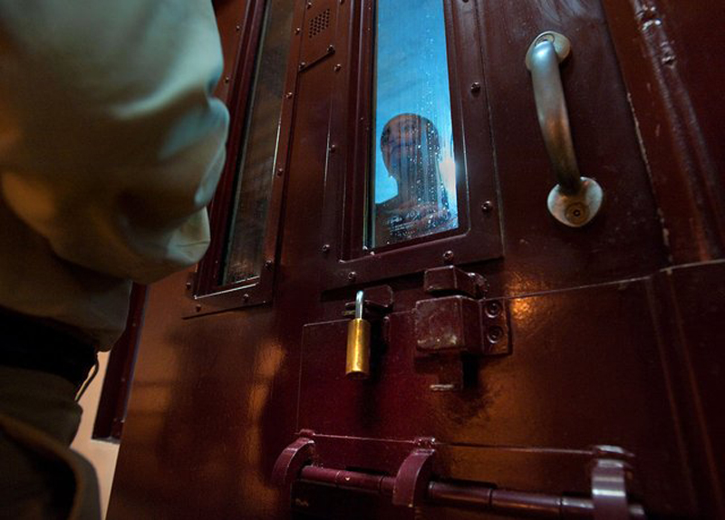Фотография: Тюрьма в Калифорнии: отделение строгого режима №22 - BigPicture.ru