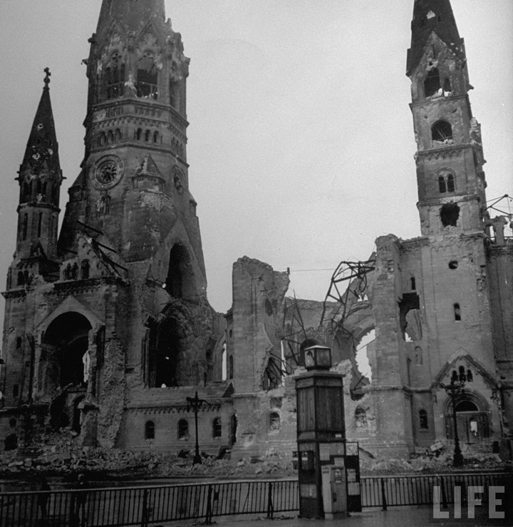 Фотография: Вспоминая историю: Берлин в конце войны №23 - BigPicture.ru