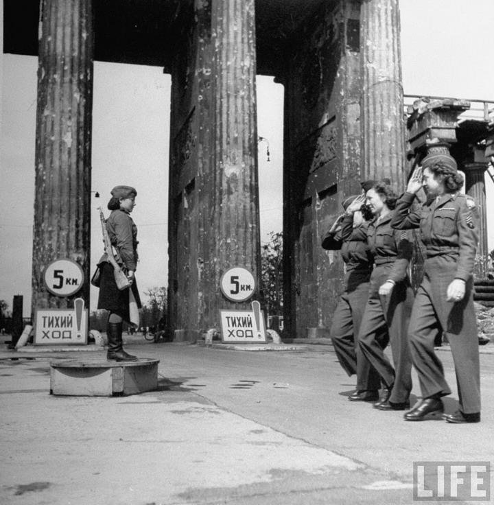 Фотография: Вспоминая историю: Берлин в конце войны №30 - BigPicture.ru