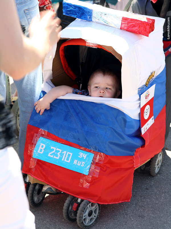 Фотография: Парад детских колясок 2010 №8 - BigPicture.ru