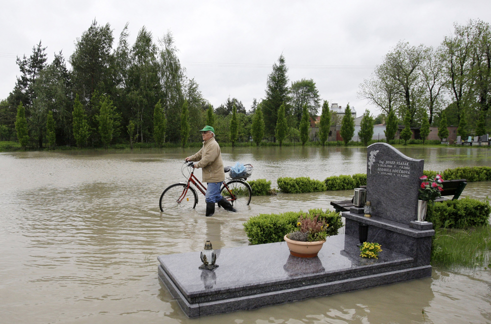 Фотография: Майские грозы: наводнения в разных странах №4 - BigPicture.ru