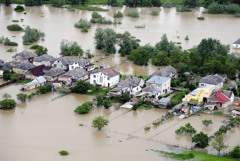 Фотография: Майские грозы: наводнения в разных странах №7 - BigPicture.ru