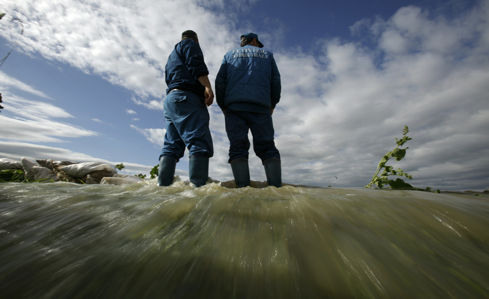 Фотография: Майские грозы: наводнения в разных странах №15 - BigPicture.ru