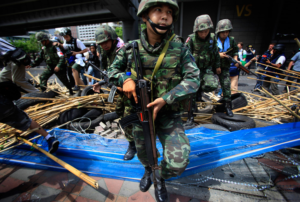 Фотография: Кровавые столкновения в Тайланде (Часть 2) №2 - BigPicture.ru