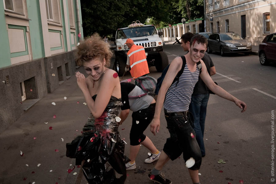 Фотография: Торжественное зомбосочетание в Грибоедовском ЗАГСе №17 - BigPicture.ru