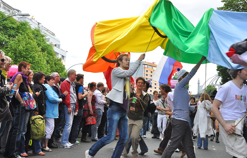 Фотография: Русские на берлинском гей-параде №50 - BigPicture.ru